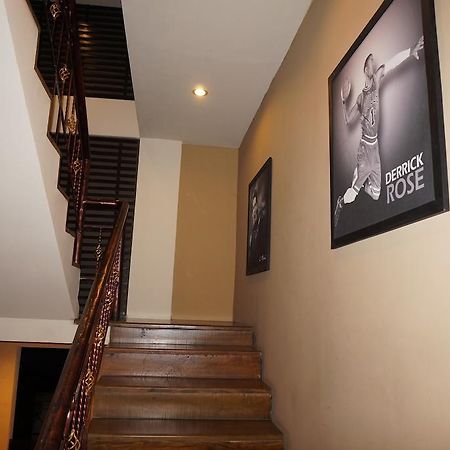 Ekon Hotel Yogyakarta Exterior foto