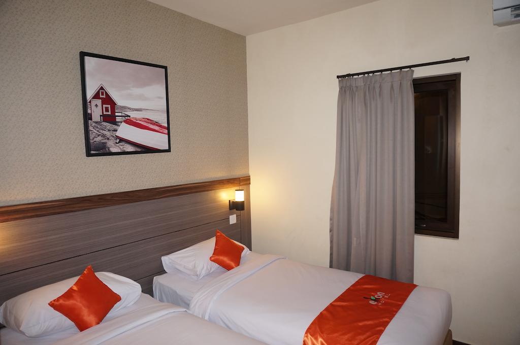 Ekon Hotel Yogyakarta Zimmer foto